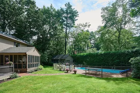 1 Ashley Cir, Easthampton, MA 01027 photo 7