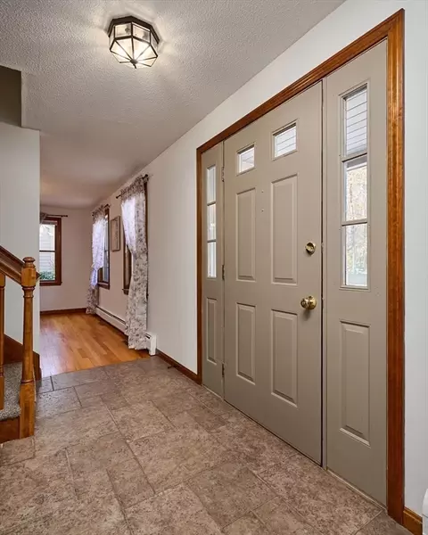 1 Ashley Cir, Easthampton, MA 01027 photo 16