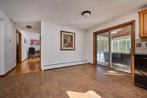1 Ashley Cir, Easthampton, MA 01027 photo 14