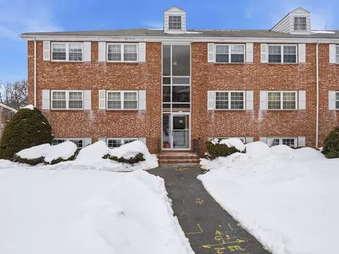 78 Edgelawn Ave #7, North Andover, MA 01845