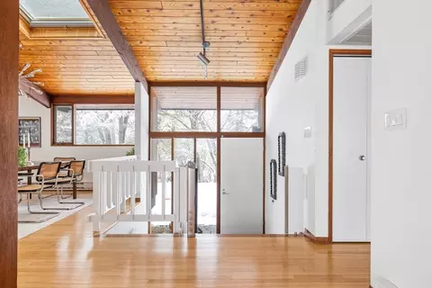 134 Rangeley Rd, Chestnut Hill, MA 02467 photo 9