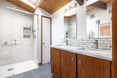 134 Rangeley Rd, Chestnut Hill, MA 02467 photo 14