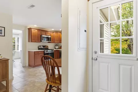 43 Hobart St #B, Danvers, MA 01923 photo 25