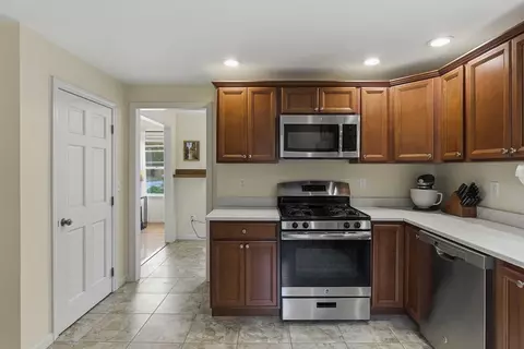 43 Hobart St #B, Danvers, MA 01923 photo 20