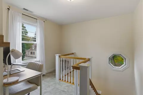 43 Hobart St #B, Danvers, MA 01923 photo 9