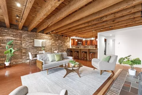 75 Fulton St #21, Boston, MA 02109