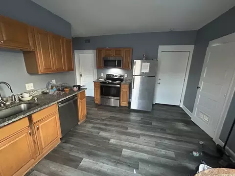 18 Crystal St, Worcester, MA 01603 photo 5