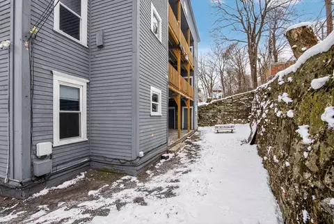 18 Crystal St, Worcester, MA 01603 photo 15