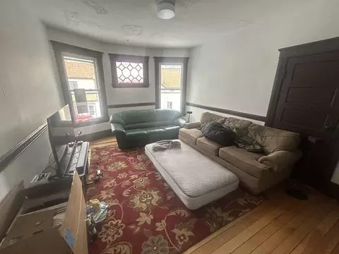 18 Crystal St, Worcester, MA 01603 photo 6