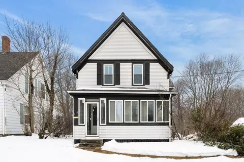 117 Liberty St, Rockland, MA 02370