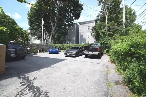 Exterior - 6 Pelham St, Worcester, MA 01609 photo 7 of 8