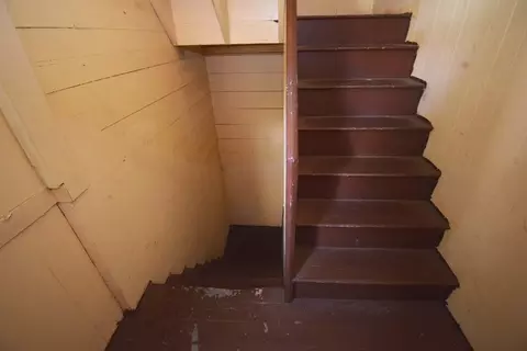 Entry Way - 6 Pelham St, Worcester, MA 01609 photo 1 of 1