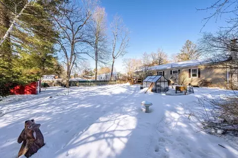 Exterior - 236 Glenoak Dr, Springfield, MA 01128 photo 11 of 11