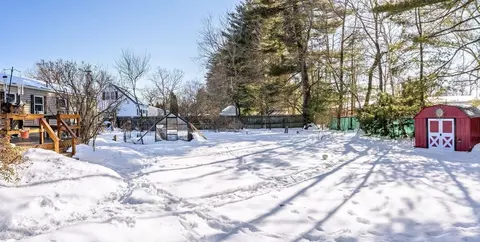Exterior - 236 Glenoak Dr, Springfield, MA 01128 photo 9 of 11