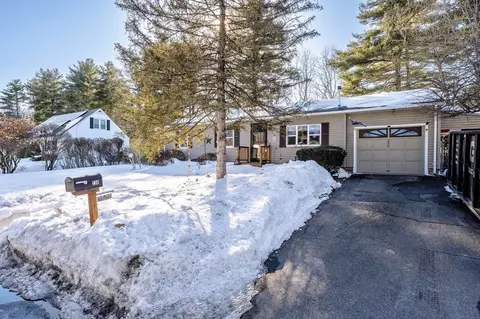 Exterior - 236 Glenoak Dr, Springfield, MA 01128 photo 6 of 11