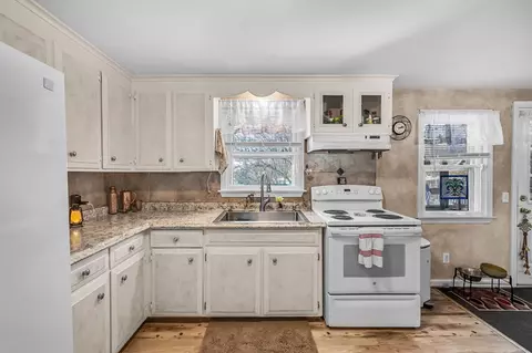 Kitchen - 236 Glenoak Dr, Springfield, MA 01128 photo 3 of 3