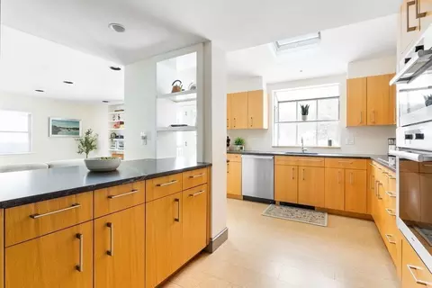 510 Webster St, Needham, MA 02492 photo 10
