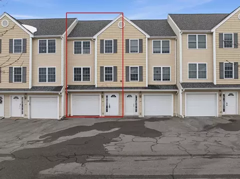 417 Hildreth St #30, Lowell, MA 01850
