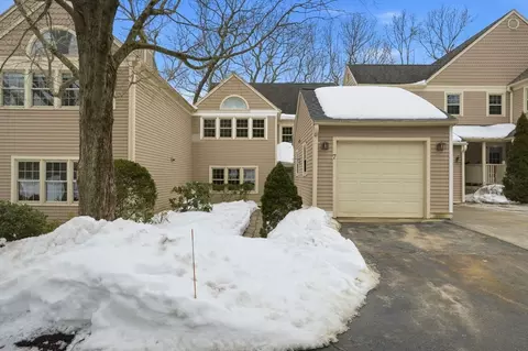 7 Ocean Woods Dr #7, Duxbury, MA 02332