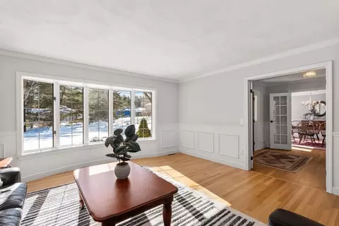 Living - 11 Wyncrest Cir, Andover, MA 01810 photo 3 of 6