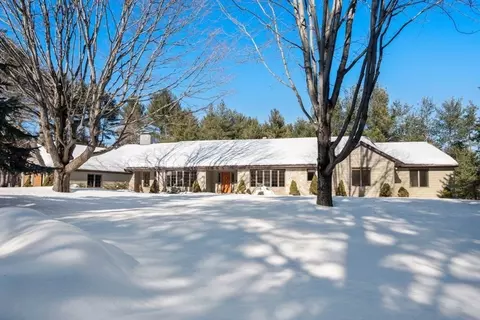 Exterior - 11 Wyncrest Cir, Andover, MA 01810 photo 2 of 5
