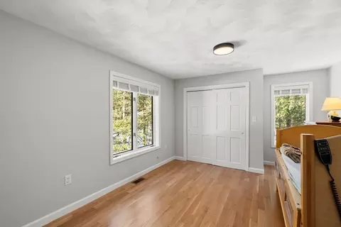 Bedroom - 11 Wyncrest Cir, Andover, MA 01810 photo 4 of 4