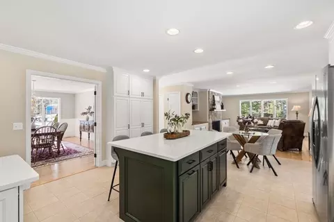 Kitchen - 11 Wyncrest Cir, Andover, MA 01810 photo 4 of 4
