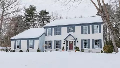 27 Dover Cir, Franklin, MA 02038