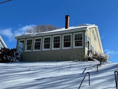 135 Henshaw St, Leicester, MA 01524