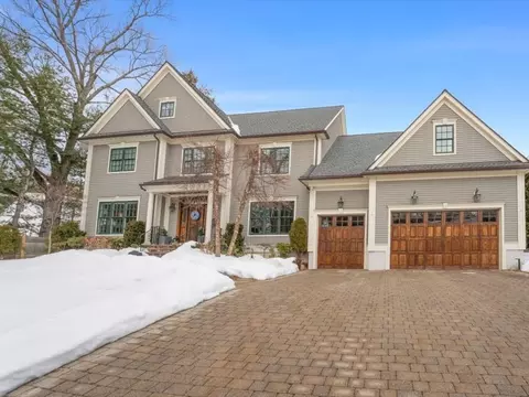 81 Fuller St, Waban, MA 02468