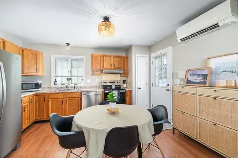 36 Eastern Ave, Gloucester, MA 01930 photo 3