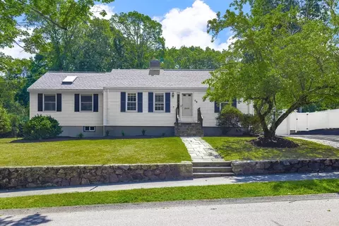 48 Taylor, Needham, MA 02494