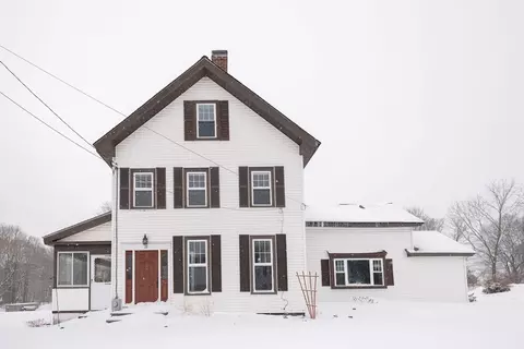 21 Maple St, Bellingham, MA 02019