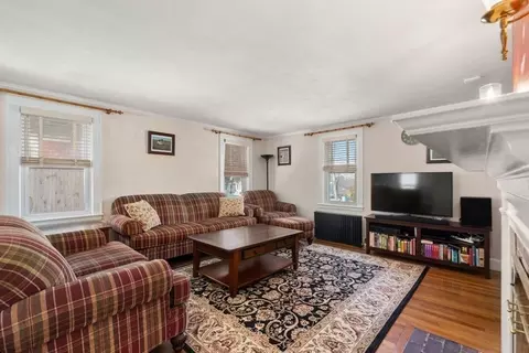 150 Laurel Dr, Needham, MA 02492 photo 3