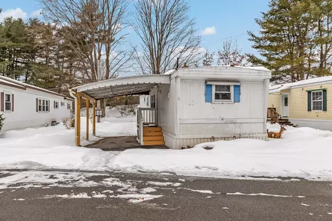 365 Main St #3, Sturbridge, MA 01566
