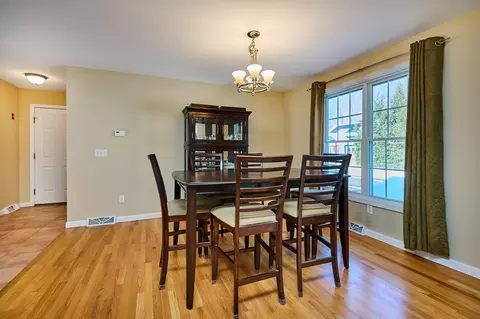 6 Wilton Rd, Easthampton, MA 01027 photo 11