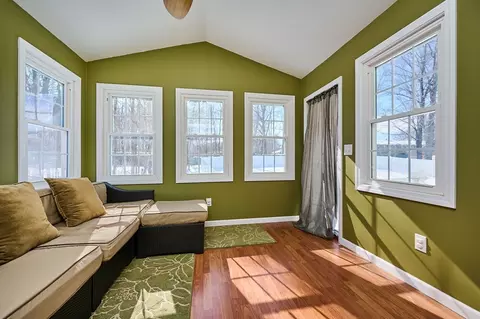 6 Wilton Rd, Easthampton, MA 01027 photo 8