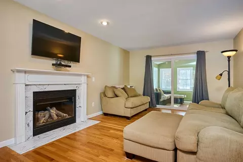 6 Wilton Rd, Easthampton, MA 01027 photo 5