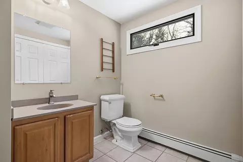 86 Hunter Rd, Uxbridge, MA 01569 photo 12