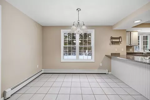 86 Hunter Rd, Uxbridge, MA 01569 photo 5