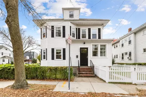 52 Warren St, Arlington, MA 02474