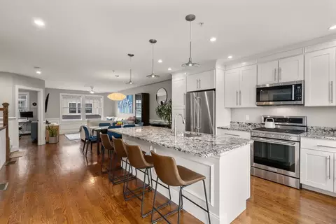 30 Park St #4, Boston, MA 02108