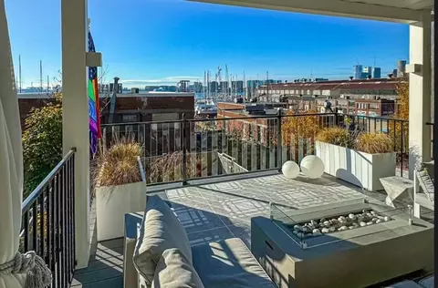 263 Webster St #1, Boston, MA 02128