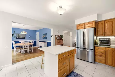 Kitchen - 175 Leonard St #2, Raynham, MA 02767 photo 4 of 5