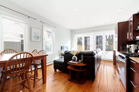 861 E Broadway, Boston, MA 02127 photo 3