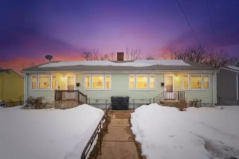 31-33 Vine St, Milford, MA 01757