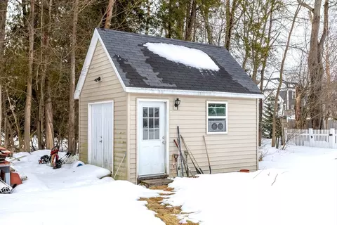36 Brown St, Maynard, MA 01754 photo 5