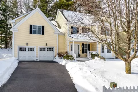 54 Orchard Dr #54, Stow, MA 01775