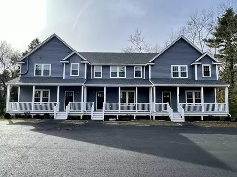 1617 Plymouth St #3, East Bridgewater, MA 02333