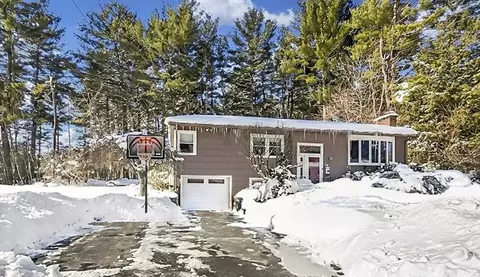 10 Rolling Ln, Framingham, MA 01701